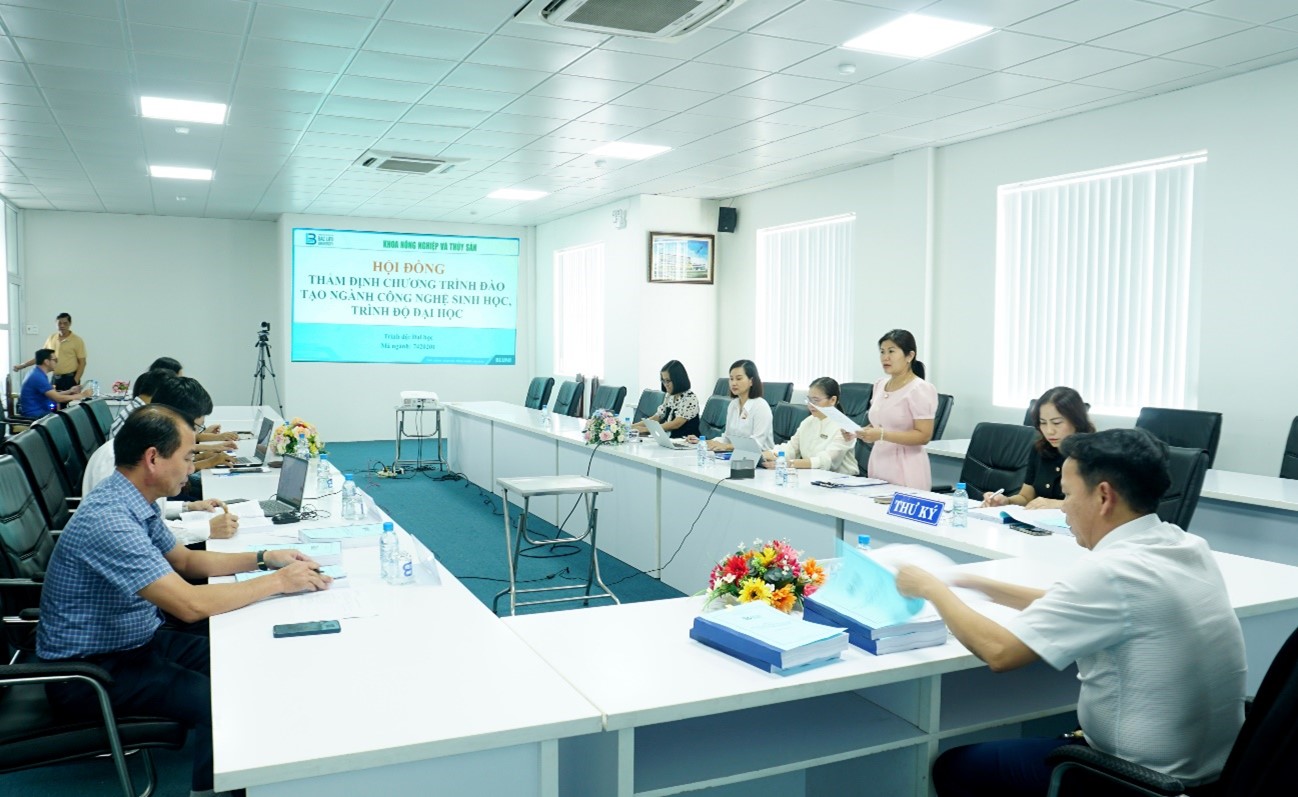 TRƯỜNG ĐẠI HỌC BẠC LIÊU TỔ CHỨC HỘI ĐỒNG THẨM ĐỊNH CHƯƠNG TRÌNH ĐÀO TẠO NGÀNH CÔNG NGHỆ SINH HỌC